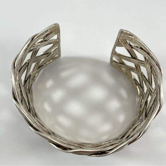 Beautiful Vintage Unsigned Alpaca Silver Basket Weave Wide Cuff Bracelet - Picture 6 of 11
